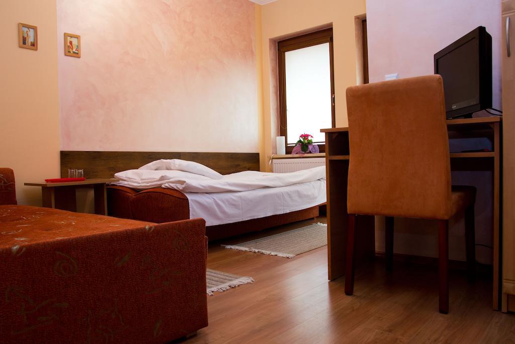 Dom Goscinny Pod Gora Chełmno Zimmer foto